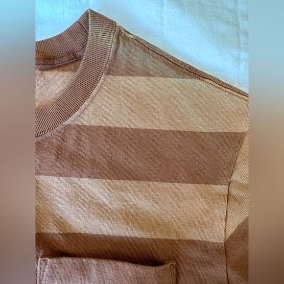 Men’s Striped Patagonia Tee - Picture 11 of 12